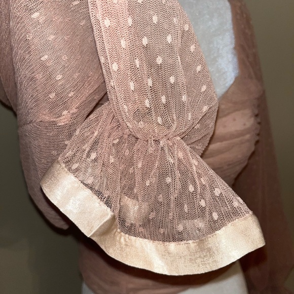 Akira Off the Shoulder Blush Polka Dot Crop Top S - Picture 3 of 13